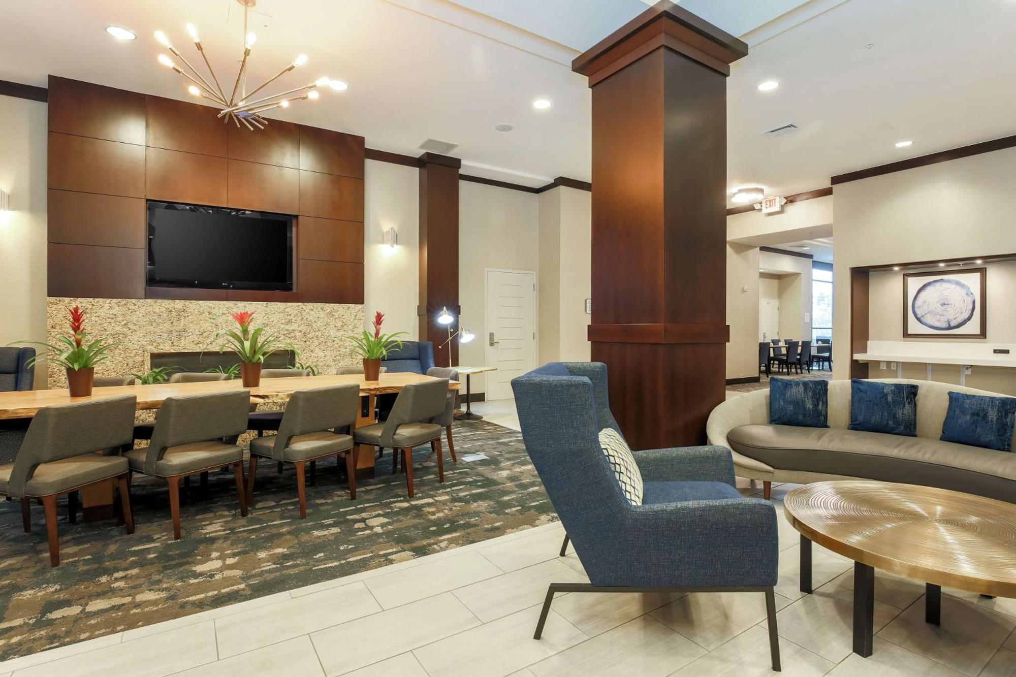 Hilton Garden Inn Shirlington Арлінгтон Екстер'єр фото