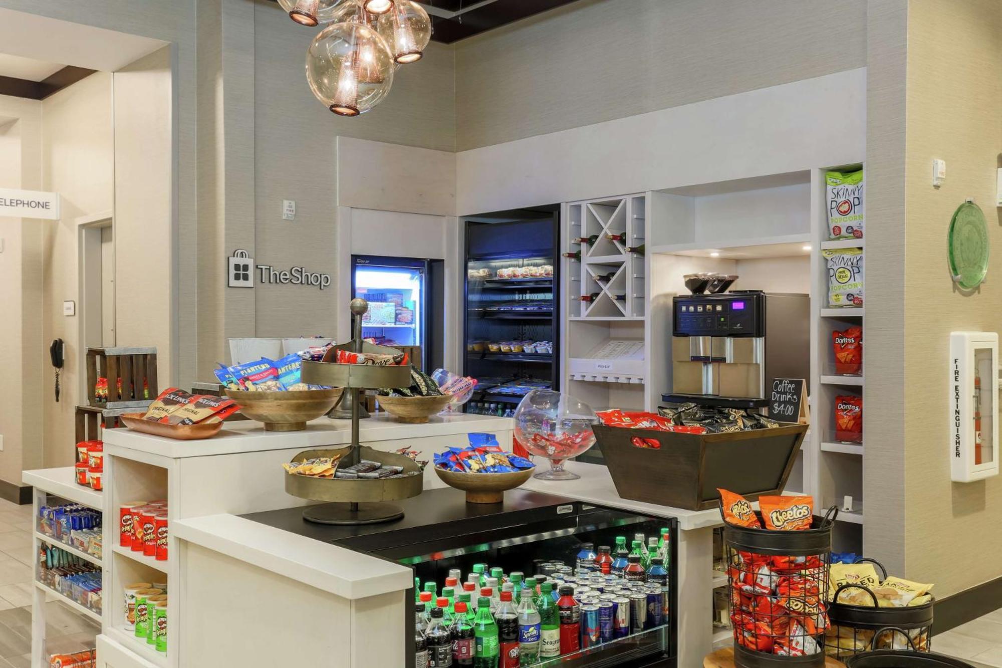 Hilton Garden Inn Shirlington Арлінгтон Екстер'єр фото